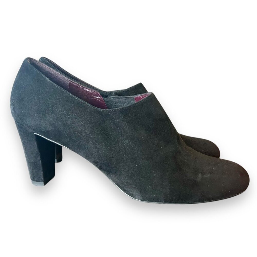 Stuart Weitzman Black Suede Heels Round Toe dressy casual